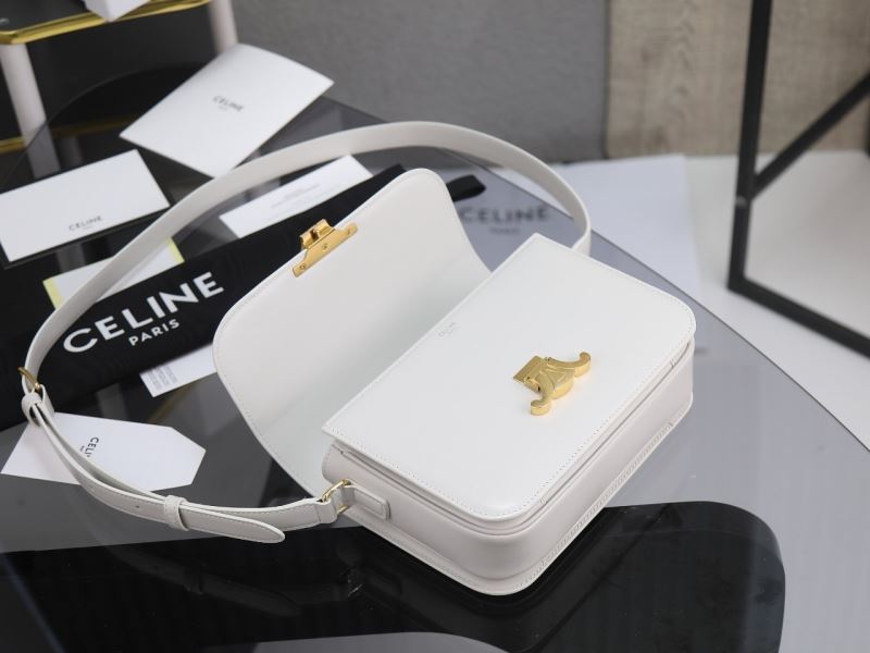 Ce1i*e triomphe bags